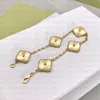 Fashion Classic Lucky Clover Halskette Armband Ohrringe Damen und M￤dchen Valentinstag Muttertag Engagement Juwely Van