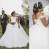 2023 Krajowa suknia balowa suknie ślubne seksowne z ramion koronkowe aplikacje kryształowe koraliki liniowe suknie ślubne zamiatanie pociągu