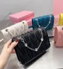 Luxurys Crystal Chain Single-Shoulder Bag Candy Color Flip Envelope Bag Wrinkle Leather Handbags Women Refinement Leisure Cross Body Handbag