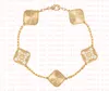 Collier de tr￨fle Lucky Collier Classic Fashion Bracelet Boucles d'oreilles Studs Mesdames and Girls pour la Saint-Valentin pour la f￪te des m￨res