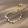Urok bransoletki 2022 Elegancka złota sztuczna perła dla kobiety mody biżuteria ślubna dziewczyna słodka akcesoria