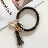 Designer Keychains Wallet Keychain Men and Women Phone Case Lanyard Armband Key Ring Fashion Par Armband Top Leather Key Pendant