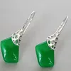 Orecchini speciali per ganci speciali di quartzite verde naturale d'argento di Lady.