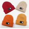 Tasarımcı şapkalar lüks bere erkek kasketleri kadın erkek kaputu kış şapka İpliği Boyalı İşlemeli casquette Pamuk cappello Moda Sokak Şapkaları Mektup a6