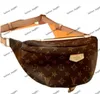 2023 Nuevo Bumbag Cross Body Bolsas de cintura Temperamento Bumbags Fanny Pack Bum Flores en relieve Cuero suave Bolsas de lujo Número de serie2600