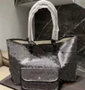 AAA Designer väskor axel mini pm tote väska crossbody handväskor lyxiga riktiga läder kvinnor totes hobo grå kors kroppshopping 2p2500