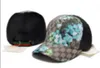 Diseñadores Gorras de béisbol para hombre Marcas Sombreros de cabeza de tigre abeja serpiente Hueso bordado Hombres Mujeres casquette Sombrero para el sol gorras Gorra de malla deportiva A2