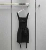 Combinaisons pour femmes Barboteuses concepteur Triangle Badge Mode Camisole Robe Senior Bretelles Nylon Taille Élastique Poche Jupe Casual Wear 0RUX