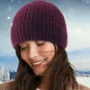 Berretti Cappelli invernali per berretti unisex Cappello lavorato a maglia in lana solida Lady Autunno Berretto femminile Berretti Warmer Bonnet Uomo Casual Cap all'ingrosso