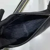 Дизайнерские сумки верхних уровней подлинный кожаный нейлоновый мешок треугольник на плече сумки из тиснена