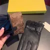 Сексуальные кружевные кожаные перчатки плюшевые подкладка теплые рукавицы густой овчины перчатки дамы с сенсорным экраном с коробкой с коробкой