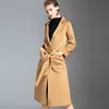 Женщины смешивают европейские и американские кашемирные кашемирные пальто для женщин средней зимней шерсти двойной ткань 221123