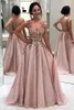 Lieverd verbazingwekkende A-lijn Appliques Pearls Prom Dresses Long Illusion Backless vloerlengte avondjurk roze formele jurk