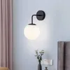 Lampade da parete Modern Creative Personality Ball Glass Light Fixture Nordic Simple Living Room Camera da letto Comodino Lampada da corridoio