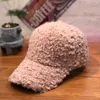 Czapki kulkowe swobodne na świeżym powietrzu ciepłe zima dziewczyna Kobiety Regulowany wzór zwierząt Faux Fur Baseball Bawełniany Hip-Hop Hat Visor 55-59cm 221122