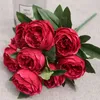 Mazzo di rose bordeaux a 10 teste di fiori artificiali Decorazione di nozze di rose occidentali 11 fiori di simulazione di fiori finti di peonia di colore