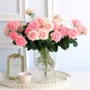 Couronnes De Fleurs Décoratives 7pcs / lot Décor Artificiel Rose Soie Floral Latex Real Touch Bouquet De Mariage DIY Home Party Design 221122