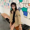 Kvinnors blusar koreanska blus kvinnor 2022 fall streetwear vintage broderi patch oregelbundna långärmad skjortor khaki damer toppar blusa t353