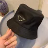 bucket hat Ontwerpers Heren Dames Emmerhoed Zon Voorkom Snapbacks Outdoor Vissen designer caps voor mannendag Jurk roze wit zwart