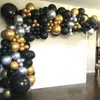 Juldekorationer svart guld ballong Garland Arch Kit Confetti Latex 30th 40th 50th Birthday Party S Adults Baby Shower 221122