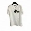 Kvinnors t-shirt designer gl￤nsande strass skjortor bes￤ttning hals vit ee metall badge skjorta andas korta ￤rm kvinnors ees bdnn