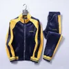 22SS Men Designador de lujo Situos de ch￡ndal Ribbon Ripbon Stripe Knight Decoraci￳n Velvet Fabric Sportsswear Sportswear Traje de entrenamiento de sudor de entrenamiento de sudor azul