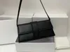 Bolso de diseñador Bolso de fiesta de cena 2022 Nuevo Francés Pequeño Popular Bolso de gamuza esmerilado Moda simple Un hombro Crossbody Premium Mujer