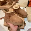 Botas 2023 lã de pele de carneiro abrangente antiderrapante neve mulheres mini curto inverno quente engrossado sapatos botas mujer 221123