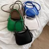 Bolsas de noite Mulheres Mensageiro Crossbody para mulheres viagens ao ar livre Viagem de lazer sólida Casual Casual