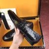 Chaussures habillées de luxe qualité Ly Shinny véritable peau de ventre de crocodile couleur noire hommes chaussures d'affaires pour base de vache