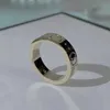 Paar ringen luxurys ontwerpers band ringen mode mannen vrouwen titanium staal gegraveerde letter patroonliefhebbers sieraden smalle ring maat 5-11