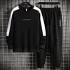 Męskie dresy 2PC Tracksuit Men Casual Oversize Blusshirt Spodnie Mężczyzna moda Hip Hop Streetwear Jogger Ustaw joggery Plus Size 221124