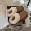 Uggies Furry Australia Snow Boots Мягкие классические роскошные U-образные туфли из овчины на платформе Новые дизайнерские женские брендовые теплые плюшевые ботильоны 5A Нескользящие ботинки Martin 36-40