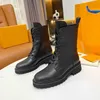 Stövlar 2022 Modedesigner Design Ladies Flat Martin Boots Women's Fall Winter och Warm Platform Ankle Boots