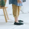 Primeiros caminhantes nascidos meninos meninas meias sapatos unissex não -lip pisos crianças solar borracha sola infantil infantil sapatos de cor sólidos 221124