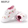 First Walkers Baby Girl Shoes White Lace Floral Embroidered Soft Prewalker Walking Toddler Kids Walker 221124