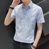 メンズカジュアルシャツ高品質の夏の半袖男性服のためのストライプ2022シンプルラグジュアリースリムフィットビジネスフォーマルウェアブラウス