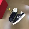 Designer Chaussures Trainers Chaussures 5 couleurs confortables Cuir Cuir Luxury Mens Party Sports Casual Sneaker 2023 Fashion Men Fast Ship Mjklyg00000002