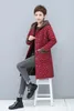 Trenchs pour femmes 2022 manteau en coton pour femmes Parkas mi-long à capuche ajouter velours chaud fleuri d'âge moyen mères âgées hiver