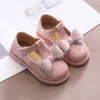 Płaskie buty małe dziewczynki skórzane na urodziny wesele dzieci mieszkania szkoła z kryształową kokardką T-strap Princess