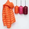 Women Down Parkas Lekkie wyściełane kurtki Spring z kapturem Ultralight Quested Partowany płaszcz do ciepłego zimowego płaszcza Lekkie puffer 221124