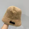 Women Men Designer Lamb Wool Bucket Hat Brand Letters Designers Fitted Diamond Winter Hats Fashion Flat Ball Caps Casual Bonnet 2022