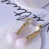 Boucles D'oreilles Tendance Européenne Et Américaine Bijoux En Gros De Mode Conception Simple Sens Longue Pierre Rose Incrustée Pour Les Femmes