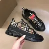 Sneakers di lusso scarpe da uomo sneakers scozzesi stampate camoscio retrò a righe con suola spessa ricamata