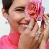 Обручальные кольца модные роскошные инкрустации, полная циркона цветочного кольца для женщин-личности для женщин изящные элегантные украшения для женщин