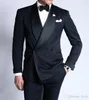 Groomsmen de boda azul marino de doble pecho esmoquillo para el novio ropa 2017 chalina de dos piezas trajes de hombres hechos a personalizados sartén