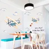 Stickers Muraux Dessin Animé Nuage Avion Autocollant Let's In The Blue Sky Art Mural Maternelle Cage D'escalier Auto-adhésif DIY Décor À La Maison