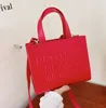 Borsa a tracolla da spiaggia estiva Borsa a tracolla in pelle con carattere Shopping Borsa da donna Proteggi le persone di colore Borsa a tracolla tote Donna 20-17-10 cm271J