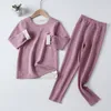 Pyjamas Automne Bébé Enfants Sous-Vêtements Thermiques Enfants Vêtements Ensembles Vêtements De Nuit Sans Couture pour Garçons Filles Hiver Adolescents Vêtements 221124