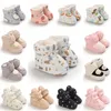 Primeiros Walkers Winter Snow Baby Boots Múltiplos cores Bolas de foffão quente Partícula coloidal de partículas solo solo nascidas para criança 221124